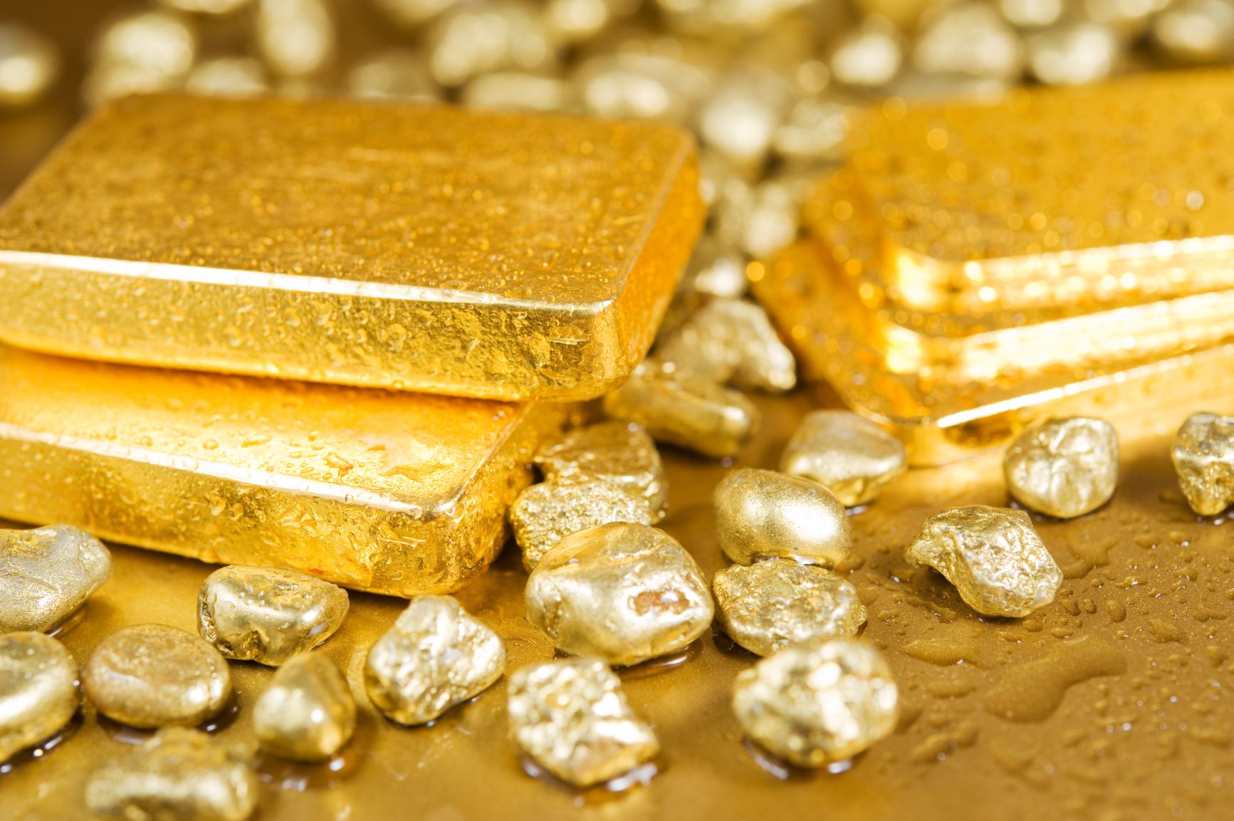 Gold is set for its largest weekly drop since November